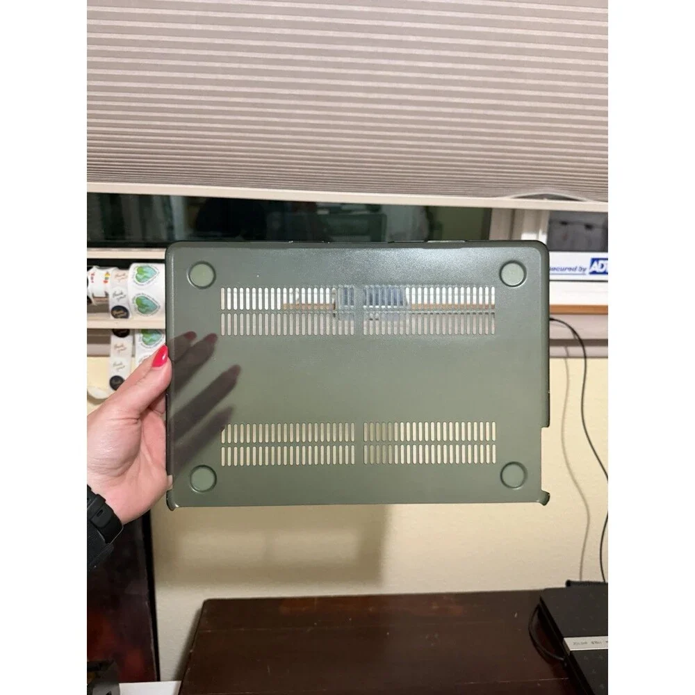 MacBook Air 13 Inch Hard Case And Keyboard Cover Green - Box Not Included